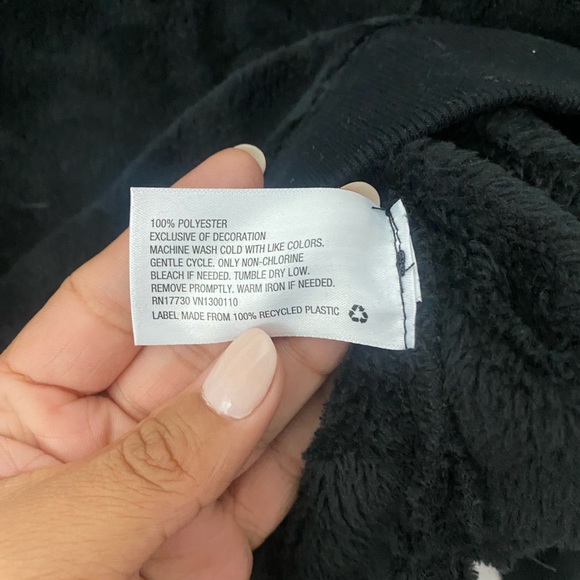 Target Wondershop Women’s Pullover Sweater - Picture 4 of 4